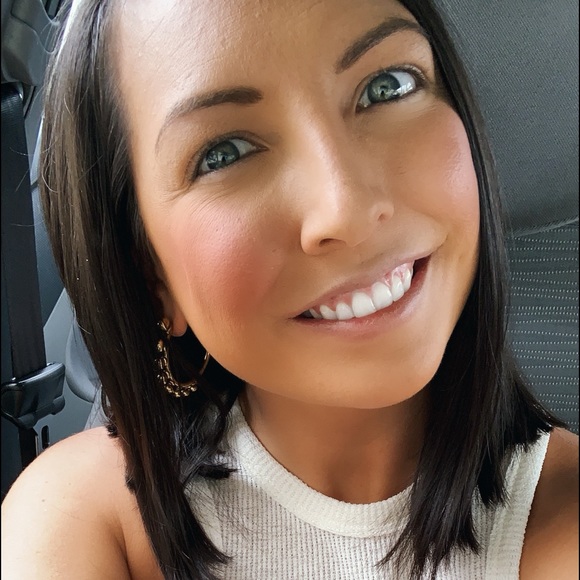 ✨Welcome to my Closet✨ - Picture 1 of 3